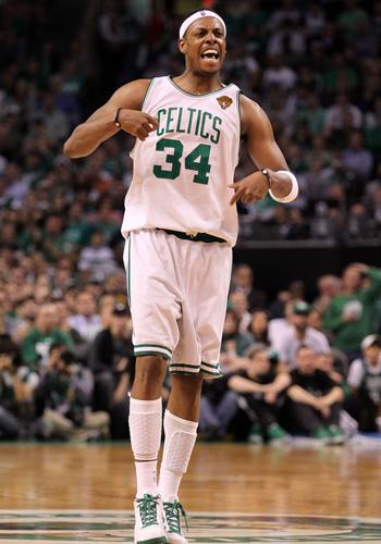 半场战报：海登海姆0-1弗赖堡，曼赞比建功（半场快讯：弗赖堡1-0领先海登海姆，曼赞比破门）