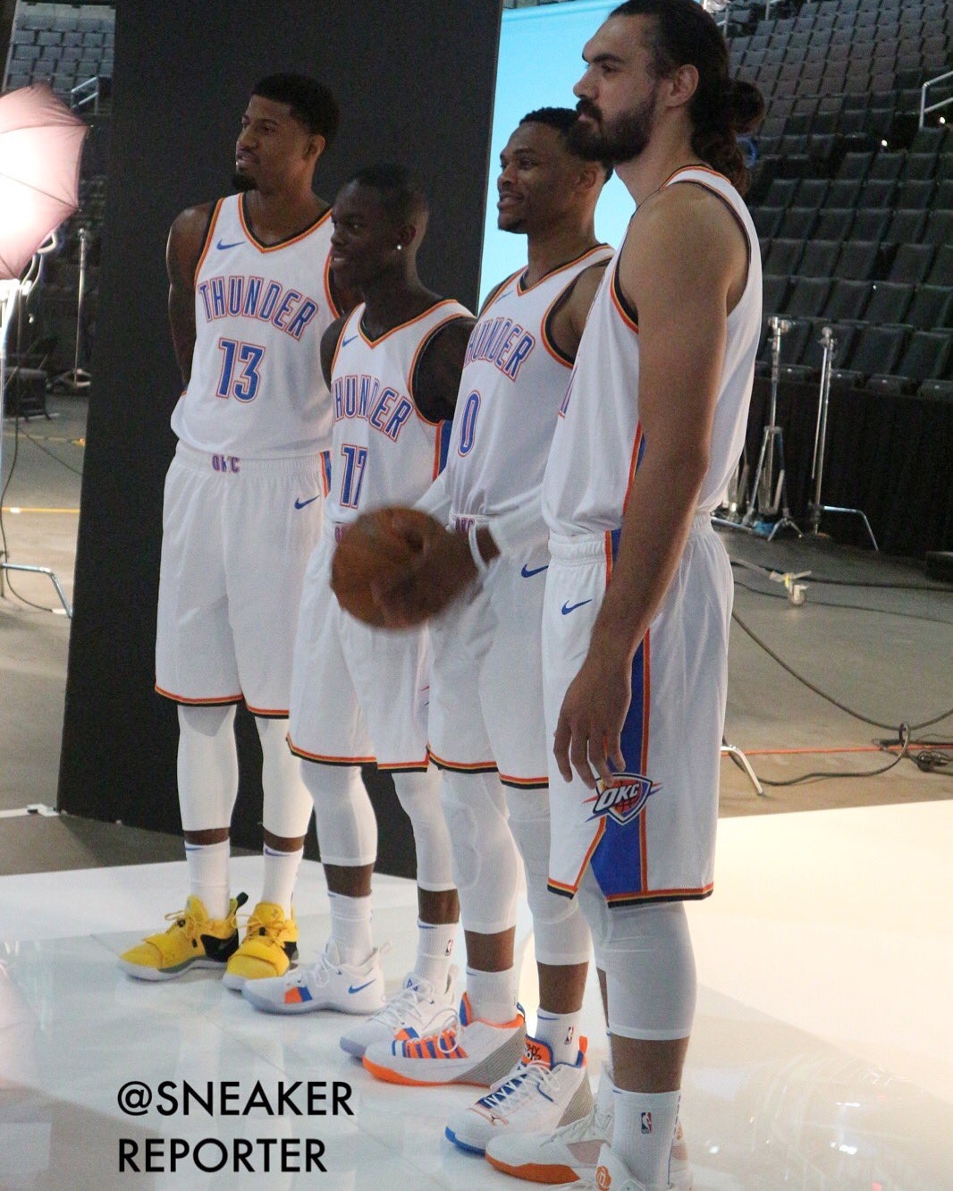 喜讯！谢晖将接受李毅重金邀请出任中超冠军队新帅，值得期待（重磅消息：谢晖受李毅重金相邀出任中超冠军队主帅，令人期待）