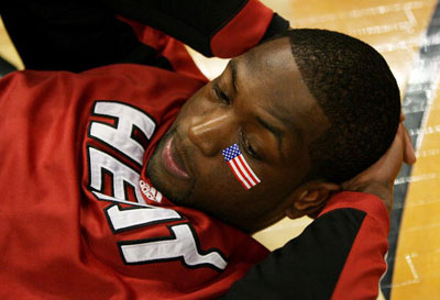 全场最佳，拿下🏆恭喜大菲🫡（MVP到手！恭喜大菲捧杯🏆🫡）