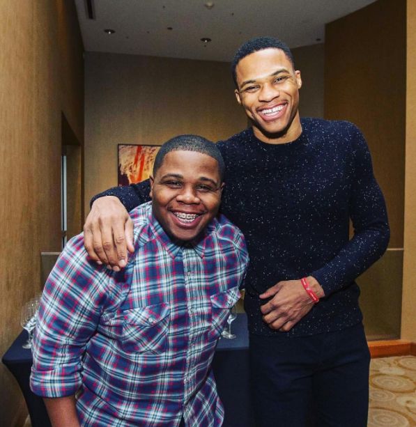 17岁重炮手翟宇睿表现稳定 女排U19再夺胜可冲最佳主攻（17岁重炮手翟宇睿发挥稳健，U19女排再胜有望冲击最佳主攻）