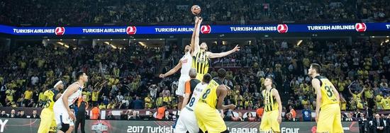 穆帅欧冠七胜贾府，仅瓜帅和安帅对单一对手胜场更多（穆里尼奥欧冠对阿贾克斯已7胜，仅次于瓜迪奥拉和安切洛蒂在对单一对手的胜场纪录）