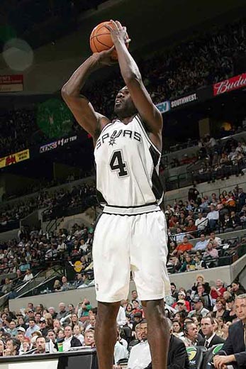 NBA战报：波特33分10板，篮网113-103击败公牛（篮网113-103力克公牛，波特砍下33分10篮板）